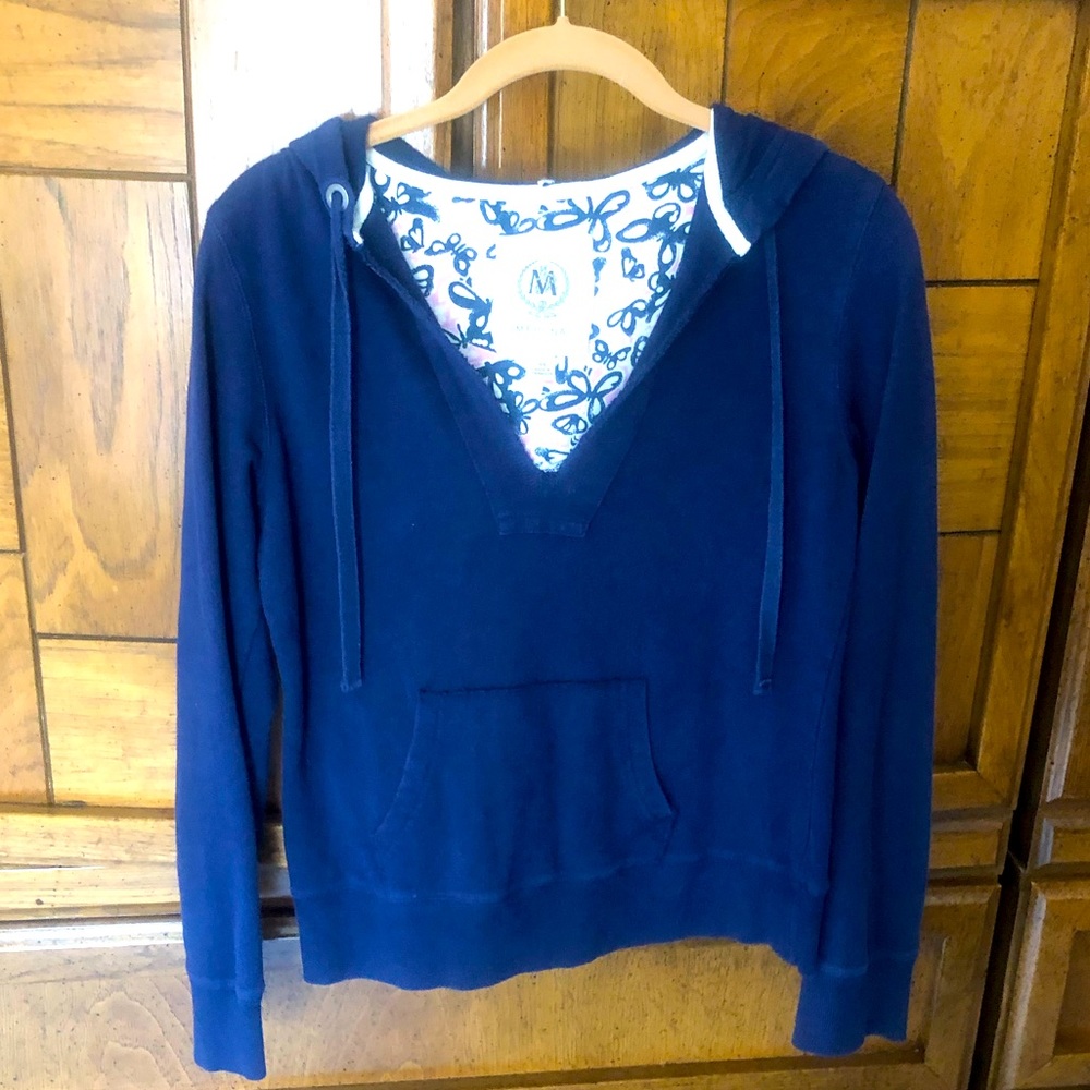 Girls cute blue sweat shirt w hoodie, size x-small